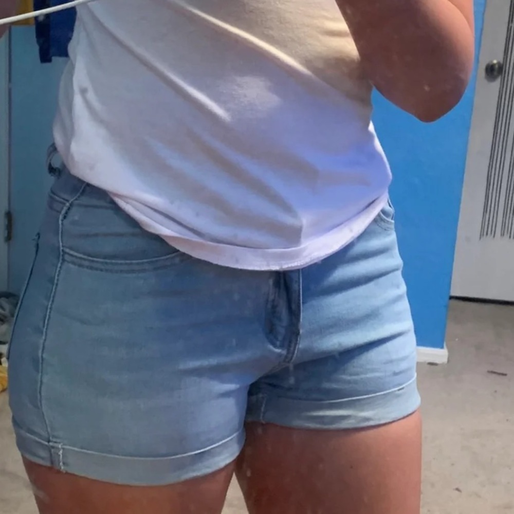 lightwash shorts